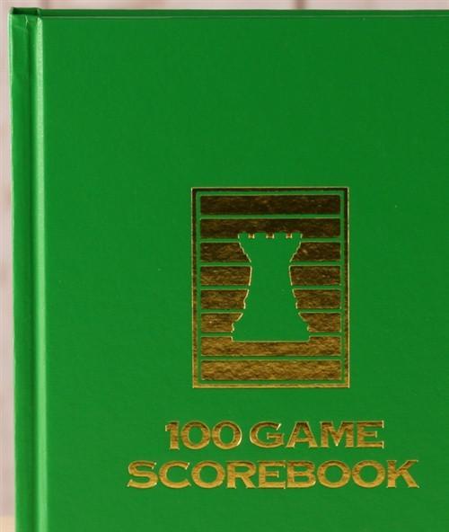 Chess Is Life Chess Game Scorebook: Chess Players Log Book Notebook.  Portable Size Journal Record 100 Games, 90 Moves Notation: Publishing,  Marikz: 9781713372691: : Books