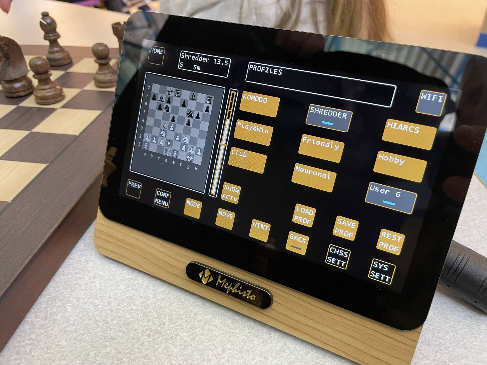  Electronic Grandmaster Chess Game- Play Opponent, or Multi  Level Computer, Plus Talking Coach & Preset Exercises- Perfect for Kids &  Adults- w 8 Bonus Games (Checkers, Chess, 4-in-A-Row) : Toys 