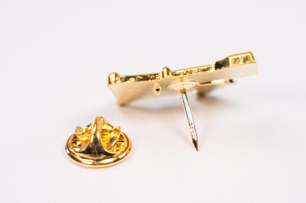 Chess Pin Golden Knight/Rook - Accessory - Chess-House