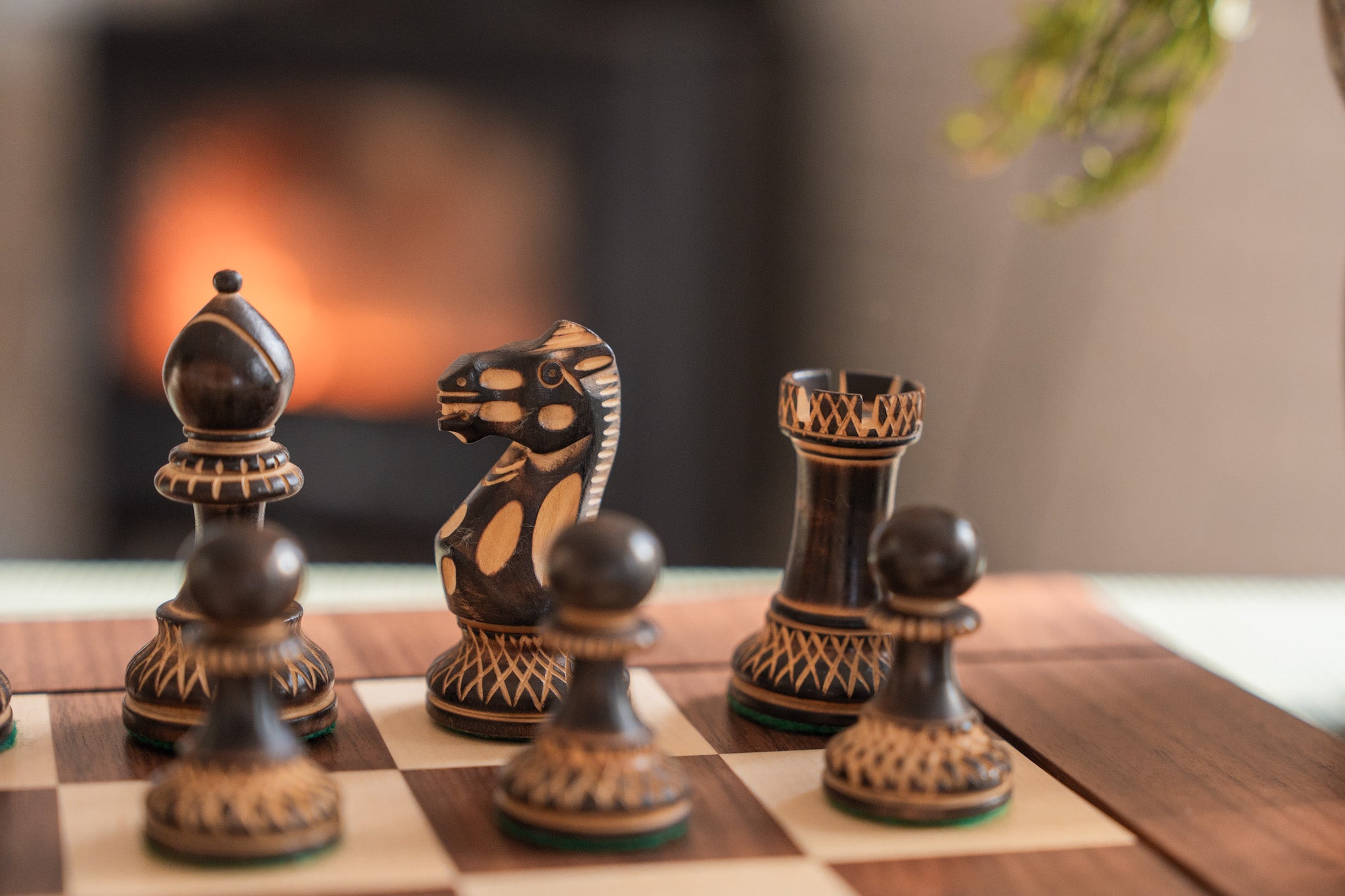 Heirloom Burnt Finish Grandmaster Chess Set - Chess Set - Chess-House