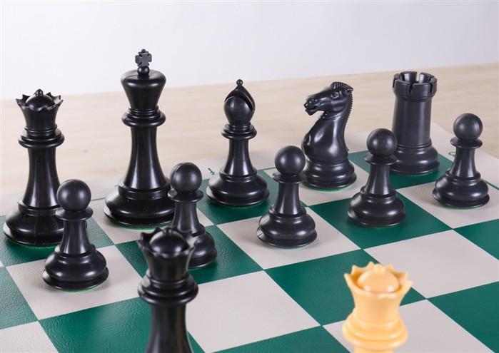 3 3/4 Commander Staunton Chess Pieces (per color or half set - 17 pie –  Chess House
