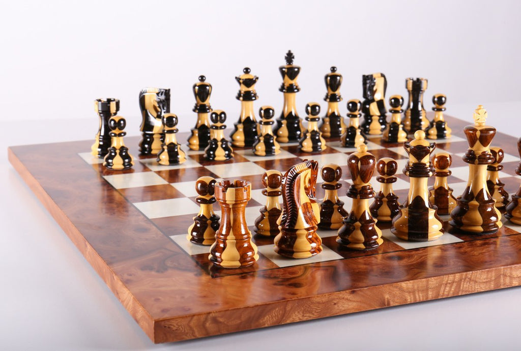 Chess Set in Black with World Map – ANTORINI®