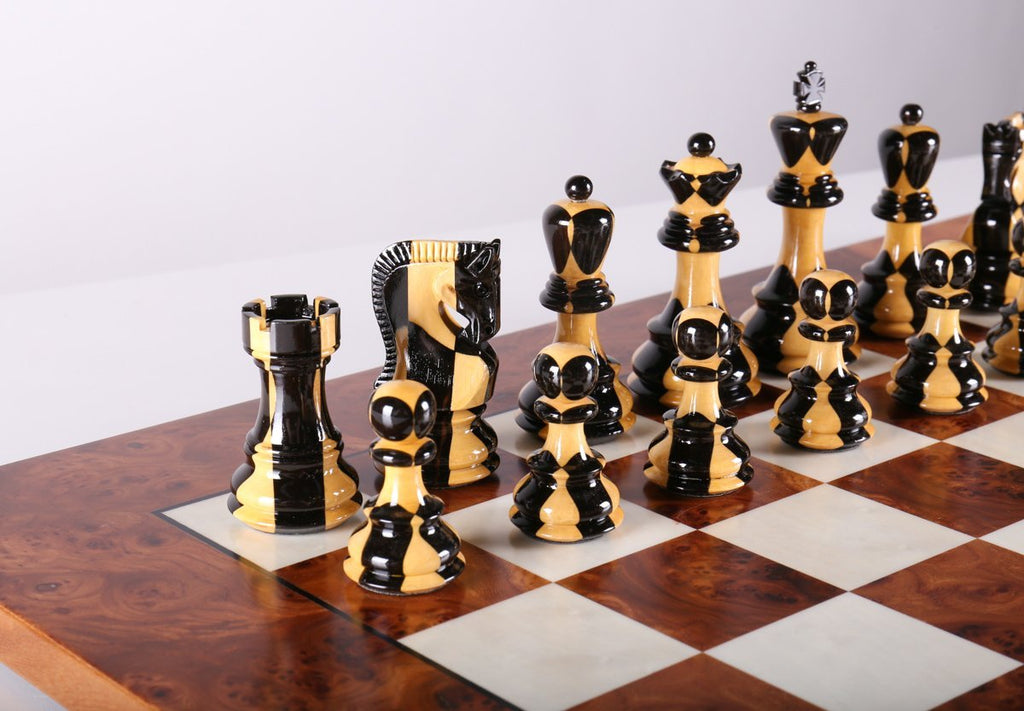 Chess Set in Black with World Map – ANTORINI®