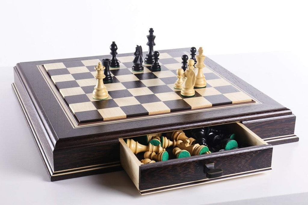 Wall hanging chess set  Chess set, Woodworking shows, Woodworking toys