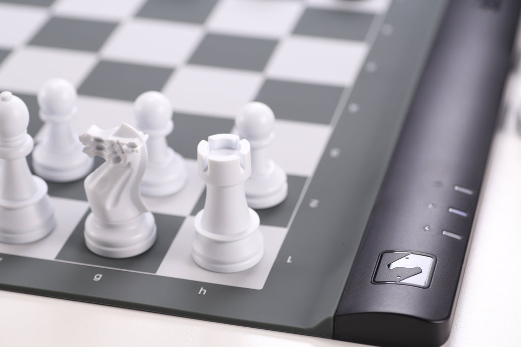 Square Off Pro Rollable e-Chessboard